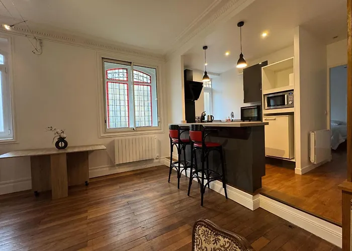 Apartment Charming In The Center Of Caen